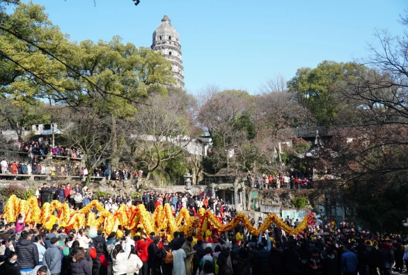 威客电竞春节假期苏州14家园林景区接待游客11789万人次(图1)